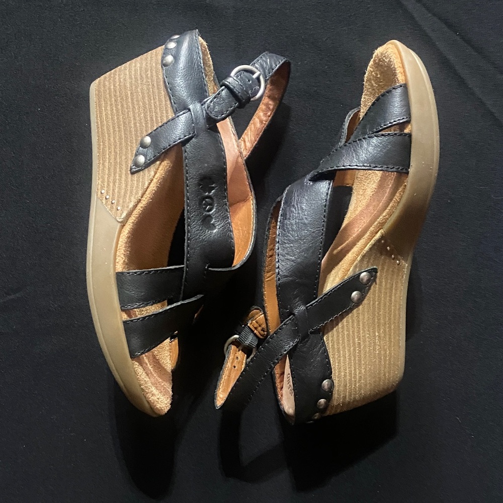 Lucky Brand Black Leather Wedges